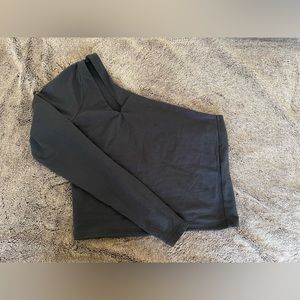 Black Abercrombie top